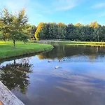 Idyllisches Naehe Meyer Werft *