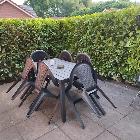 Idyllisches Naehe Meyer Werft *