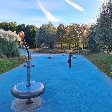 Idyllisches Naehe Meyer Werft Papenburg