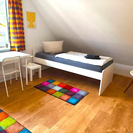 Idyllisches Naehe Meyer Werft Nyaraló *